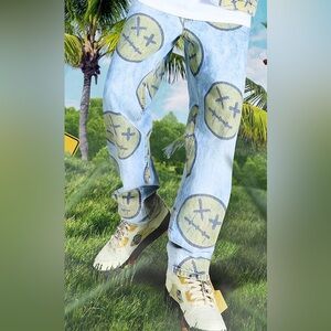 Boohoo Men’s Relaxed FitTrippy Face Aop Jeans Print Ice Blue Size 32